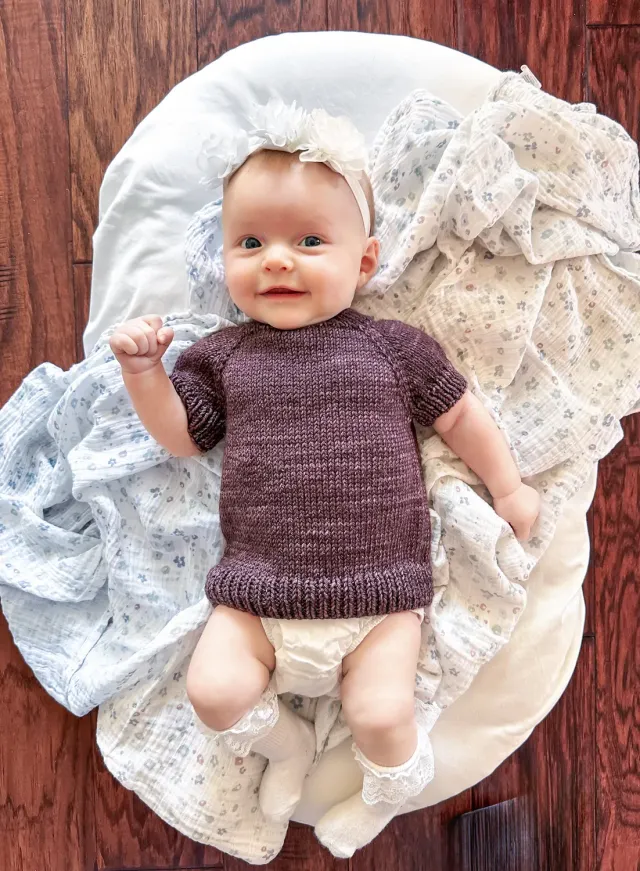 Madelinetosh Baby Raglan Strickkit Tosh DK Kurzarm Langarm Merino