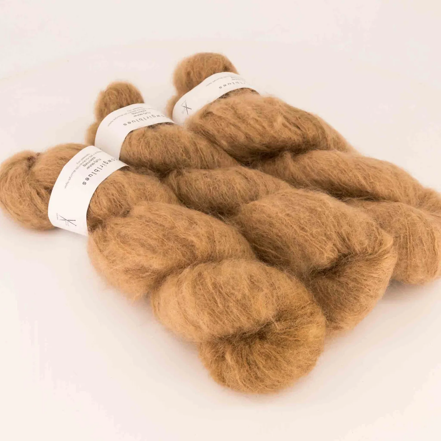 Cowgirlblues Fluffy Camel Mohairgarn handgefärbt