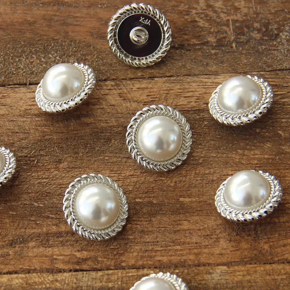 Go Handmade Pearl Knöpfe 21 mm 4 Stück Silber