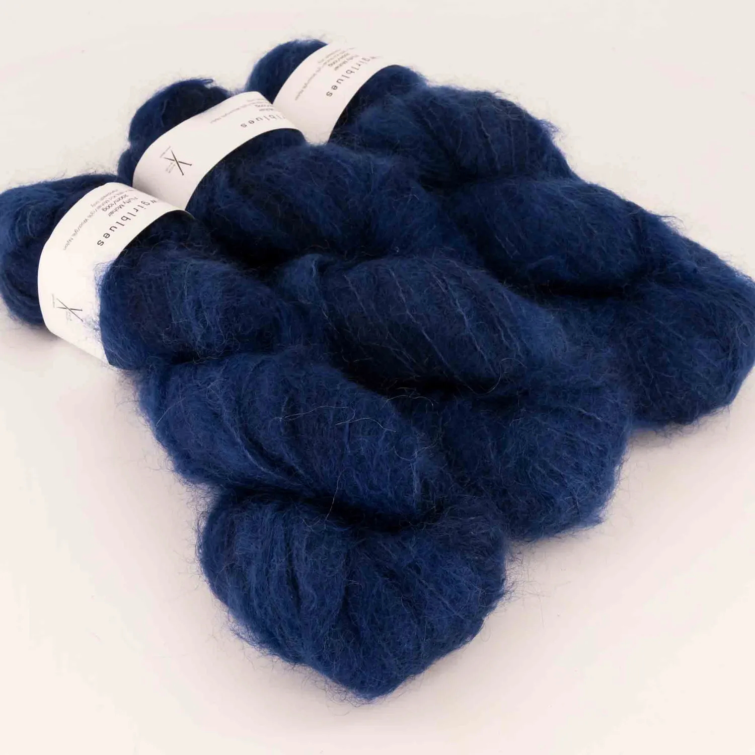 Cowgirlblues Fluffy Indigo Mohairgarn leicht