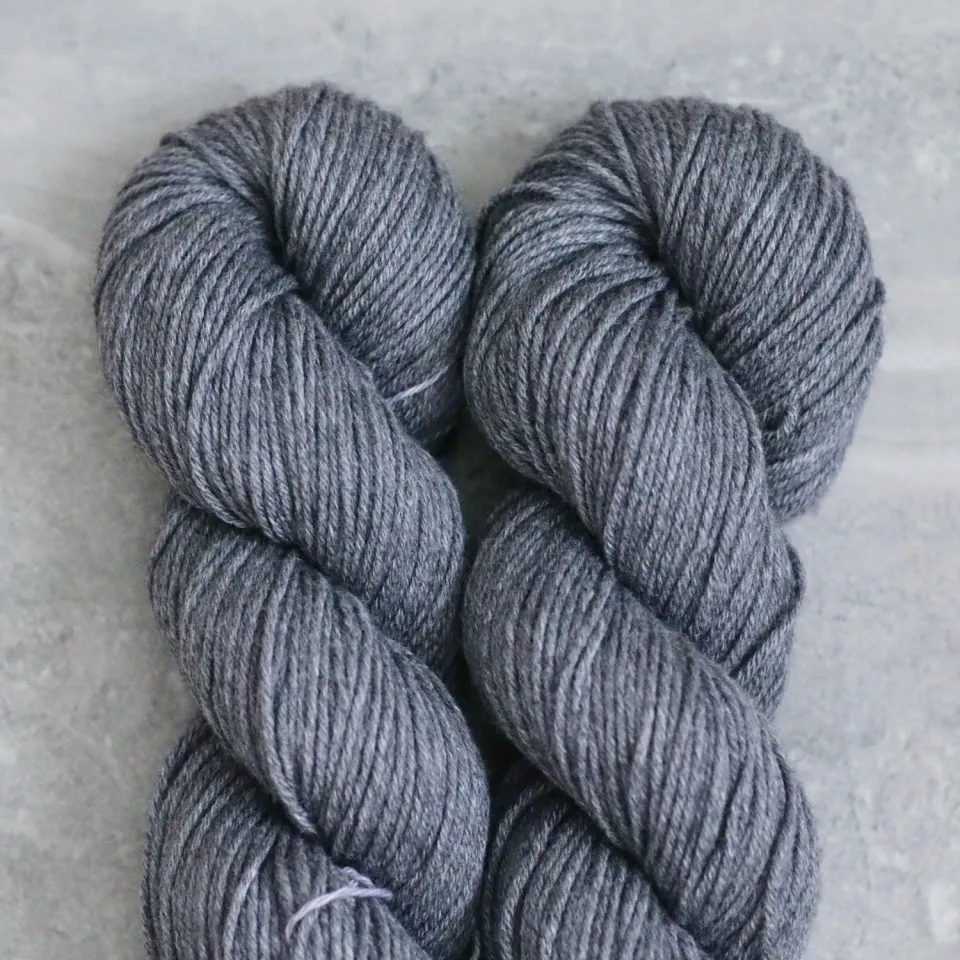 Madelinetosh Tosh Wool Cotton Dirty Panther DK Wolle 200m