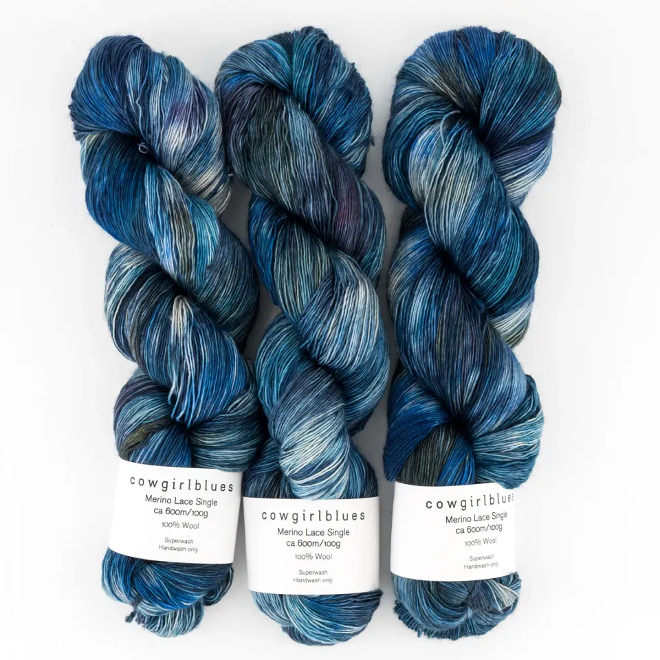Cowgirlblues Merino Lace Far From the Shallow Lacegarn