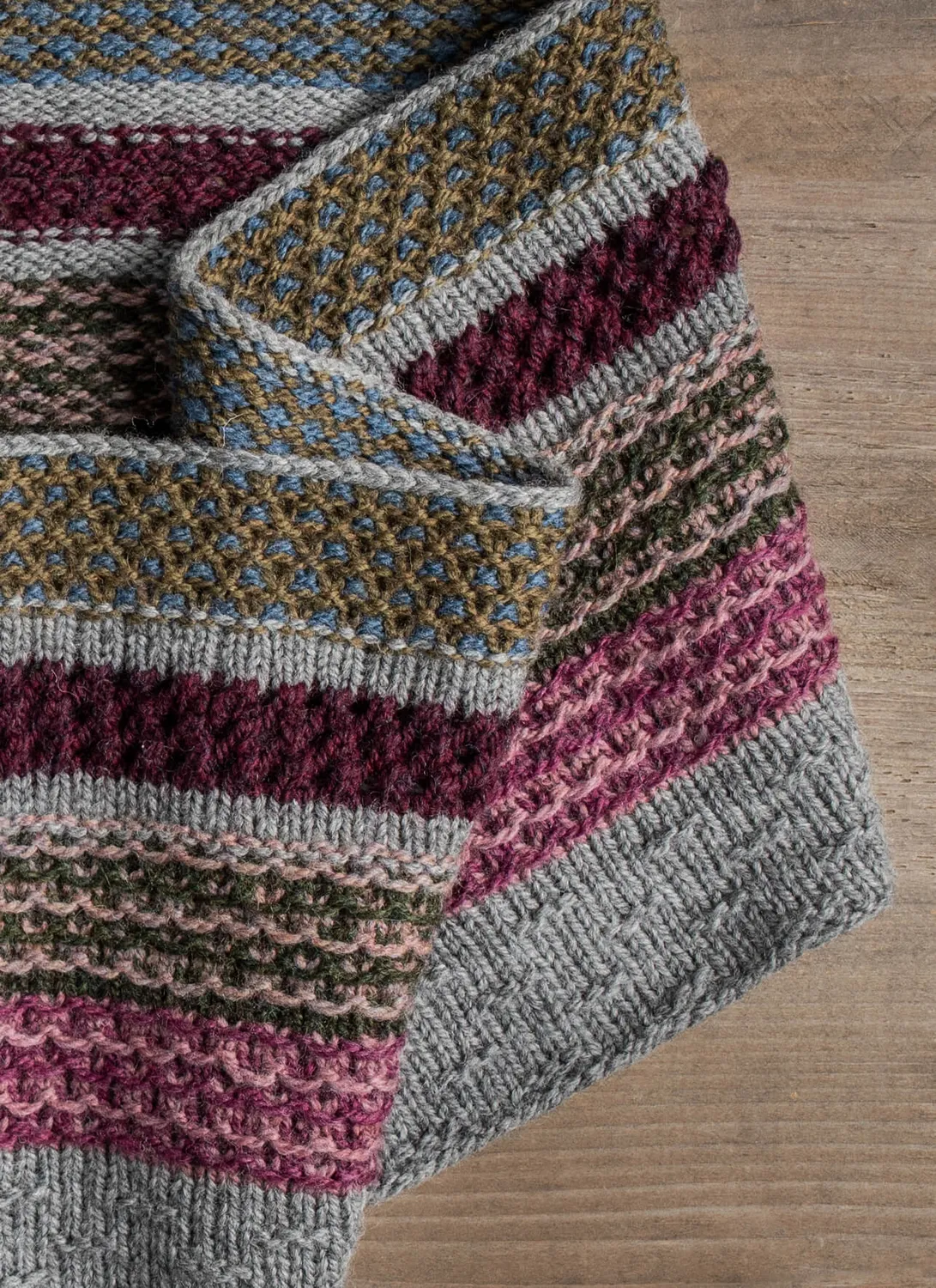 Blue Sky Fibers Ellensburg Loop Strickanleitung Woolstok