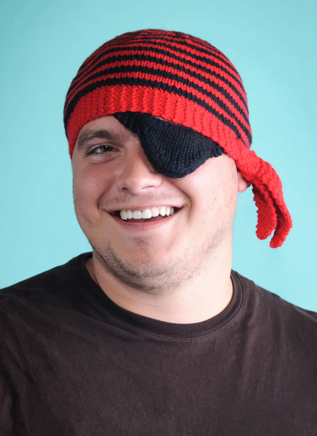 Blue Sky Fibers Ahoy Hat Strickanleitung Piratenmütze Kinder
