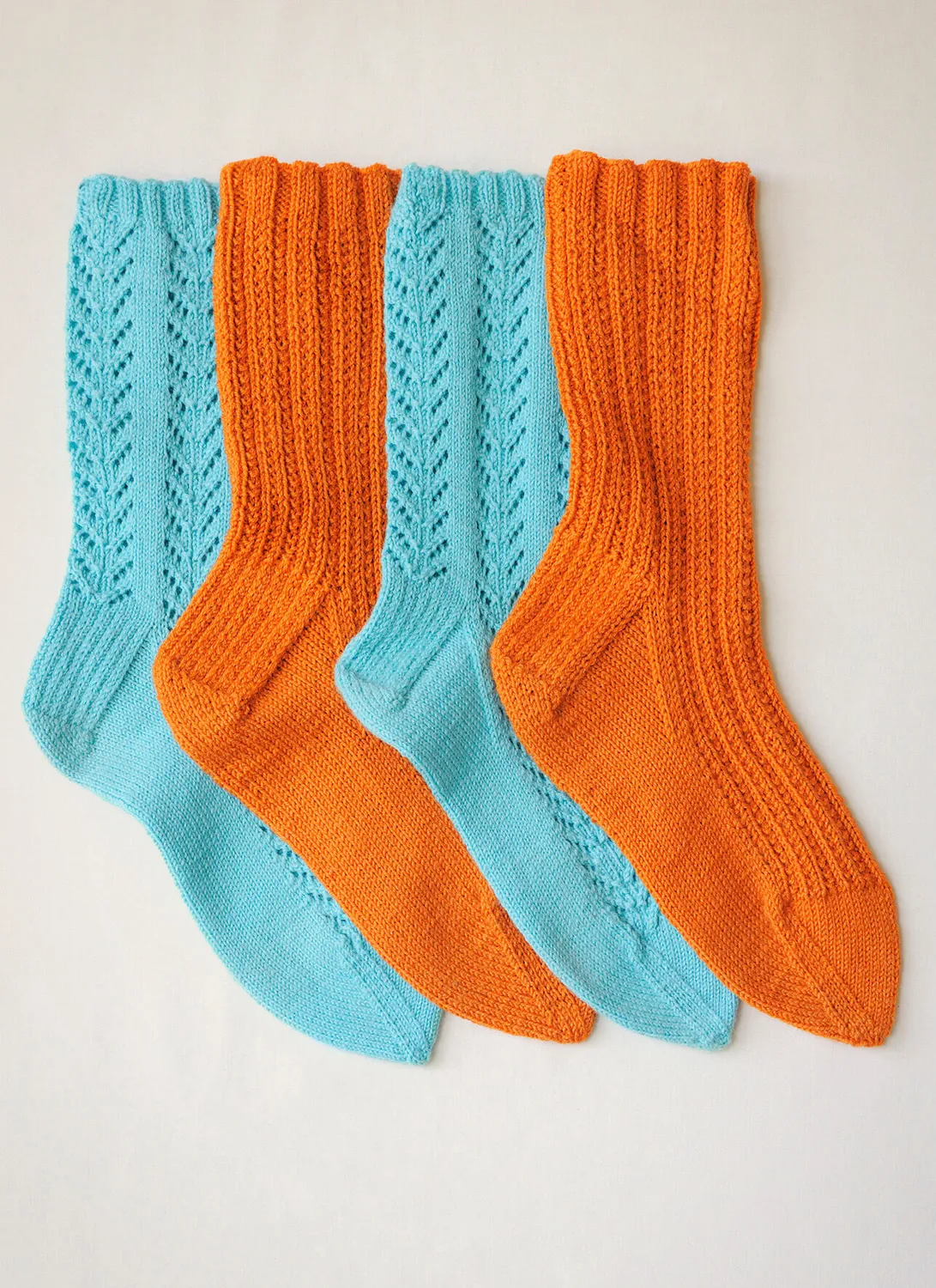 Blue Sky Fibers Two-for-one Socks Sockenanleitung 9806