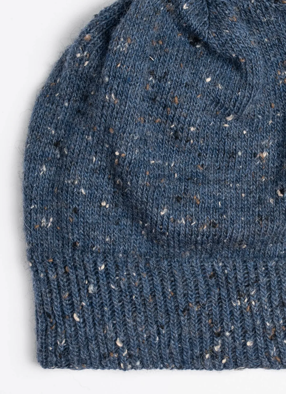 Blue Sky Fibers Timeless Tweed Hat Mütze Anleitung gratis