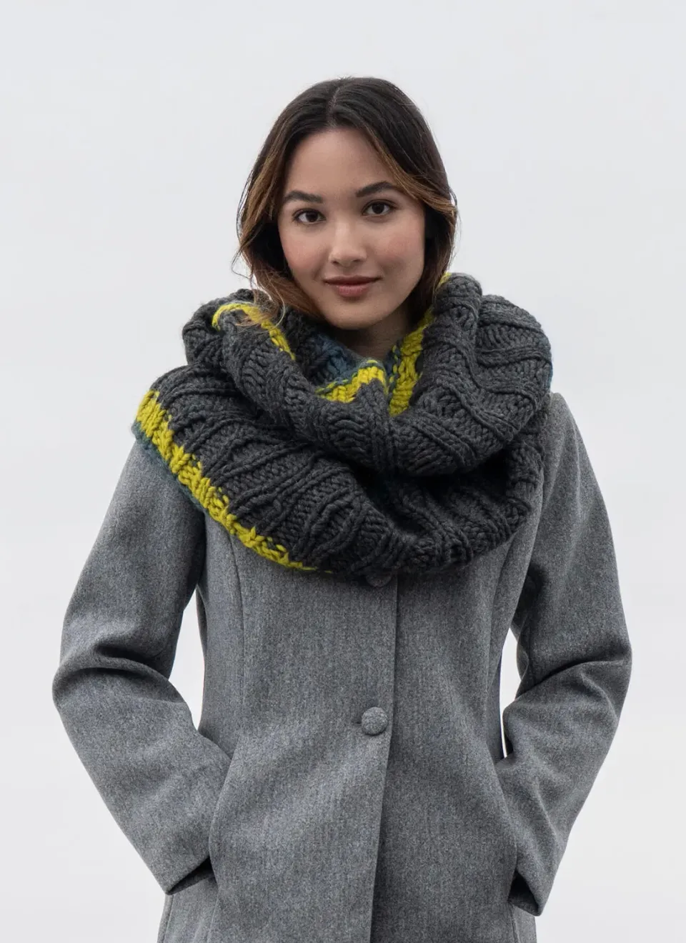 Blue Sky Fibers Classic Glacier Cowl 202540 Loop Schal