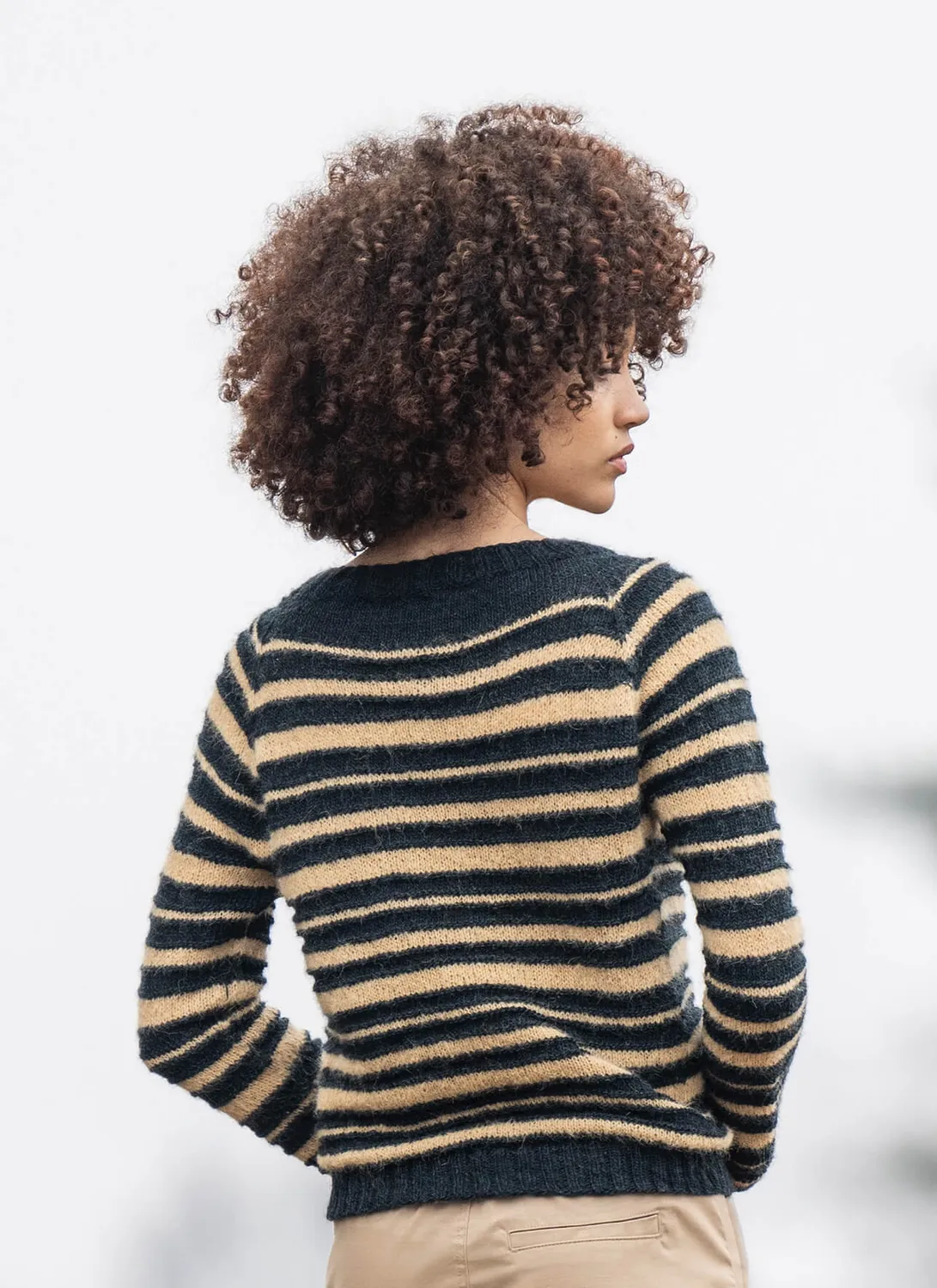 Blue Sky Fibers Classic Saturnalia Sweater Strickanleitung Pullover