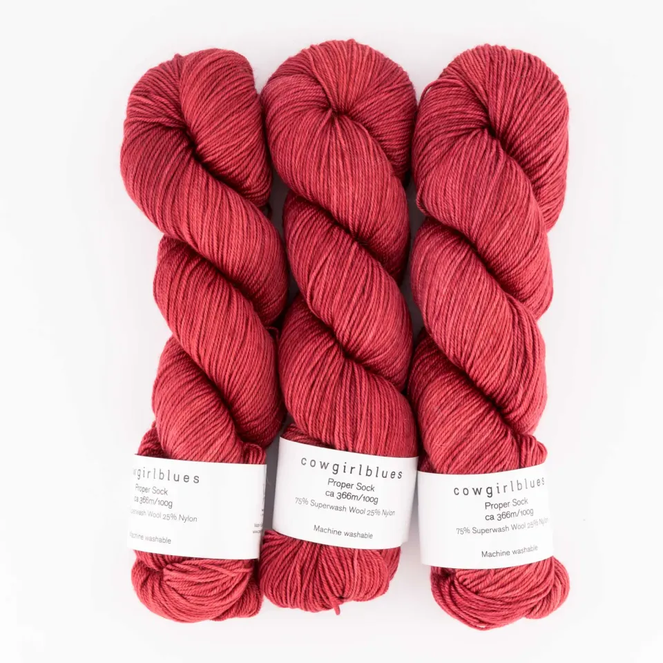 Cowgirlblues Proper Sock Dusty Rose Sockenwolle