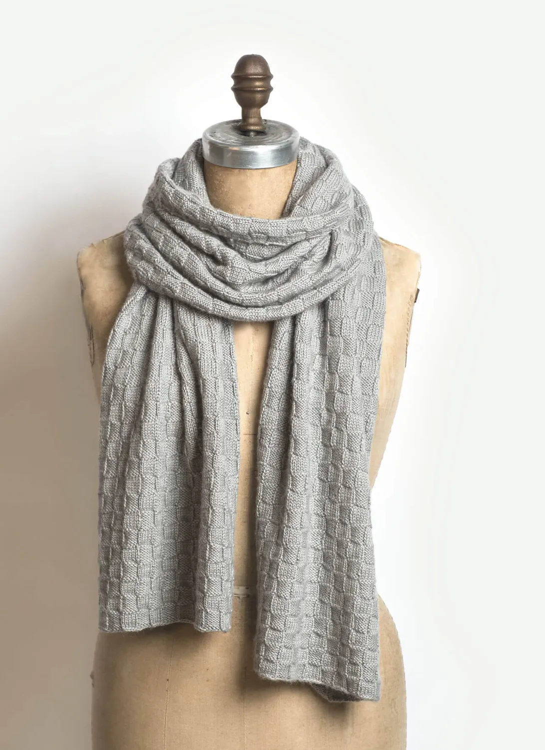 Blue Sky Fibers Classic Victoria Wrap Strickanleitung Royal Alpaka