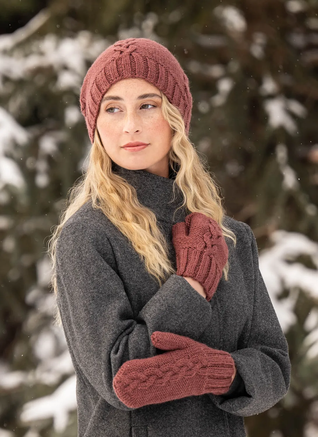Blue Sky Fibers Classic Rosewood Hat Mitts Set Strickanleitung PDF
