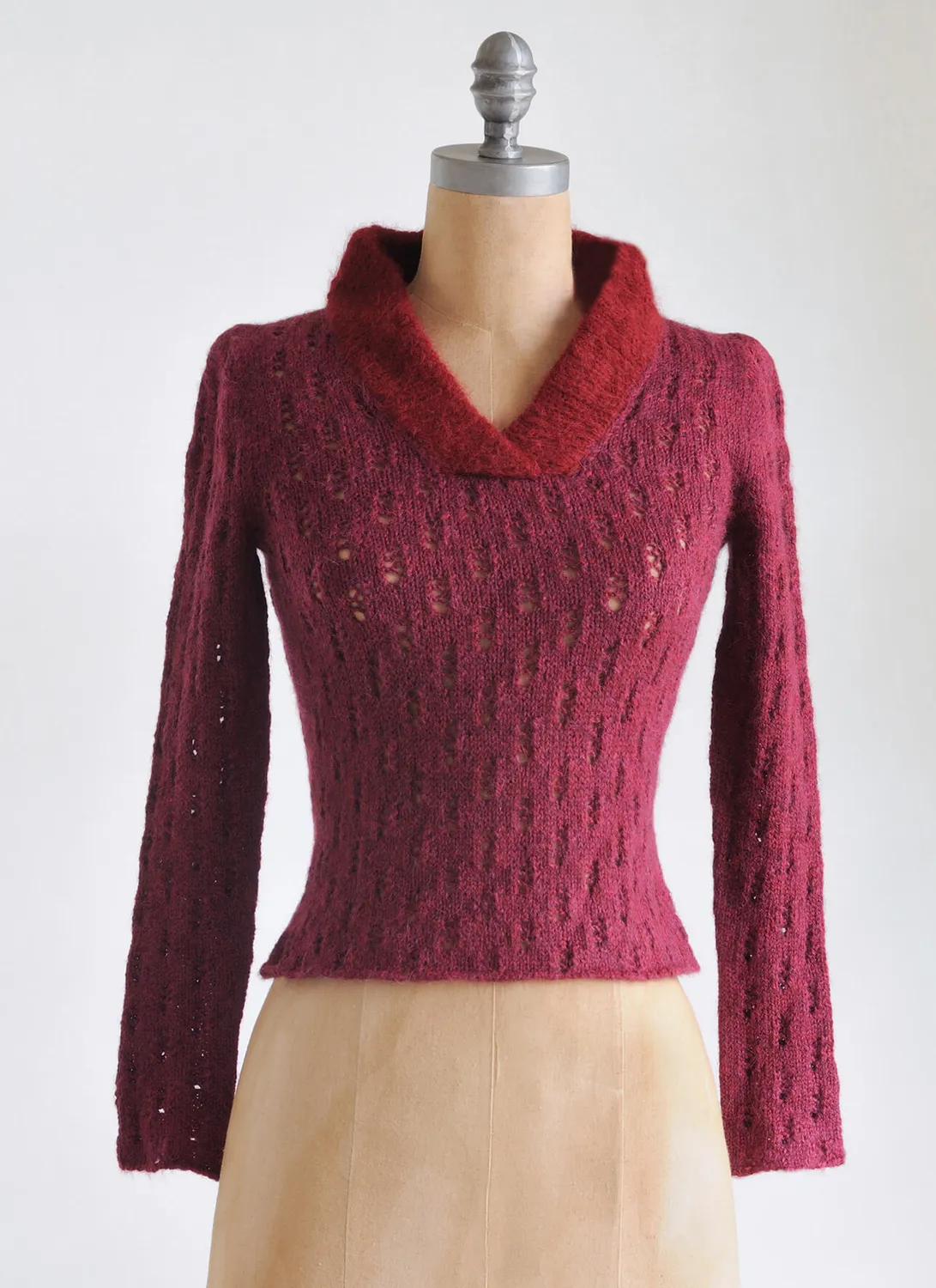 Blue Sky Fibers Fitted Lace FLP Strickanleitung Pullover tailliert