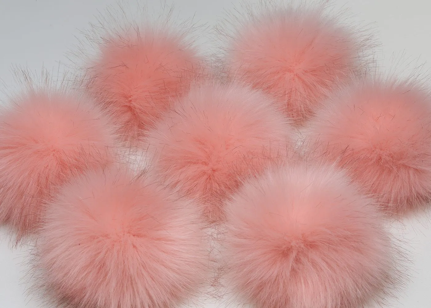 Go Handmade Pompon mit Druckknopf Kunstfell small 10 cm