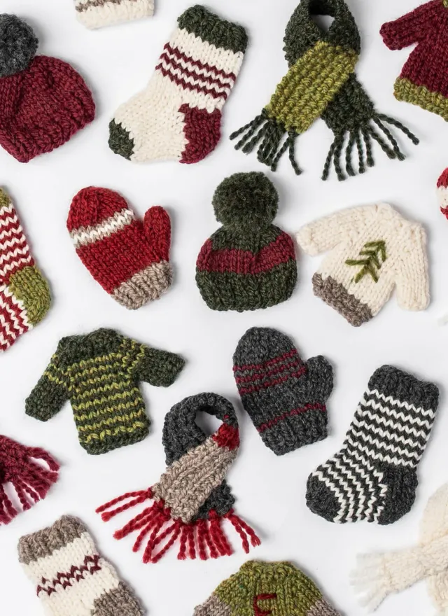 Blue Sky Fibers Tiny Holiday Collection Mini Deko Strickanleitung