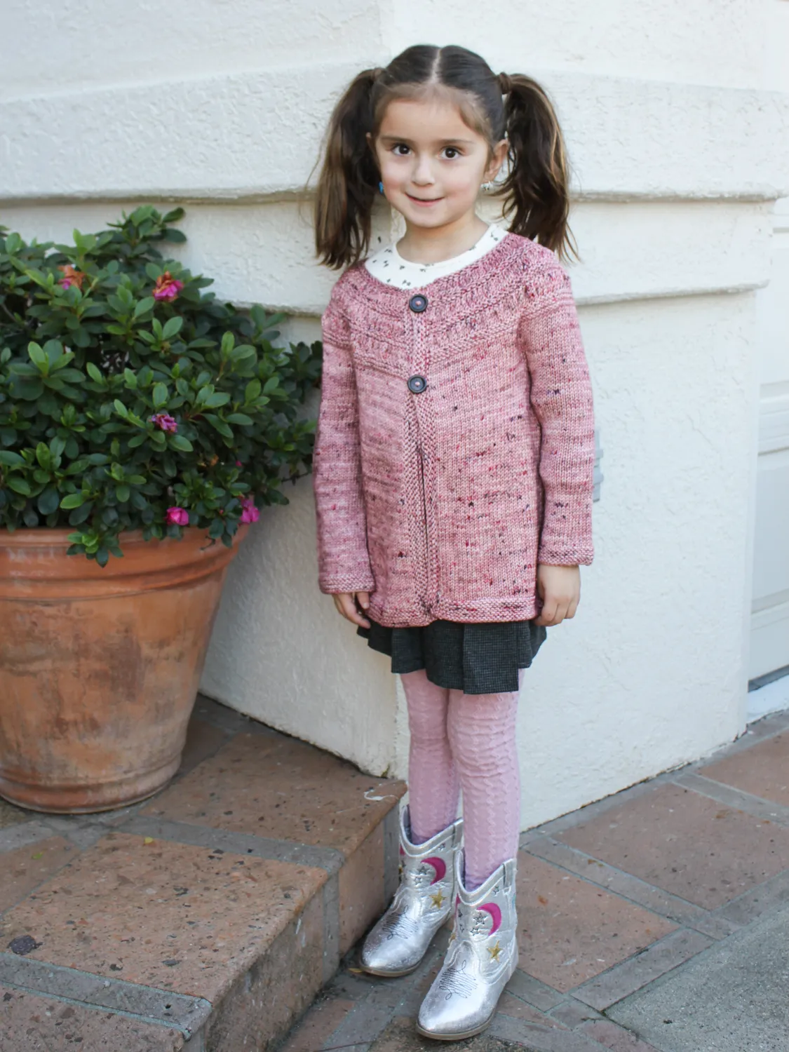Madelinetosh Tiny Tea Leaves PDF Strickanleitung Cardigan Kinder
