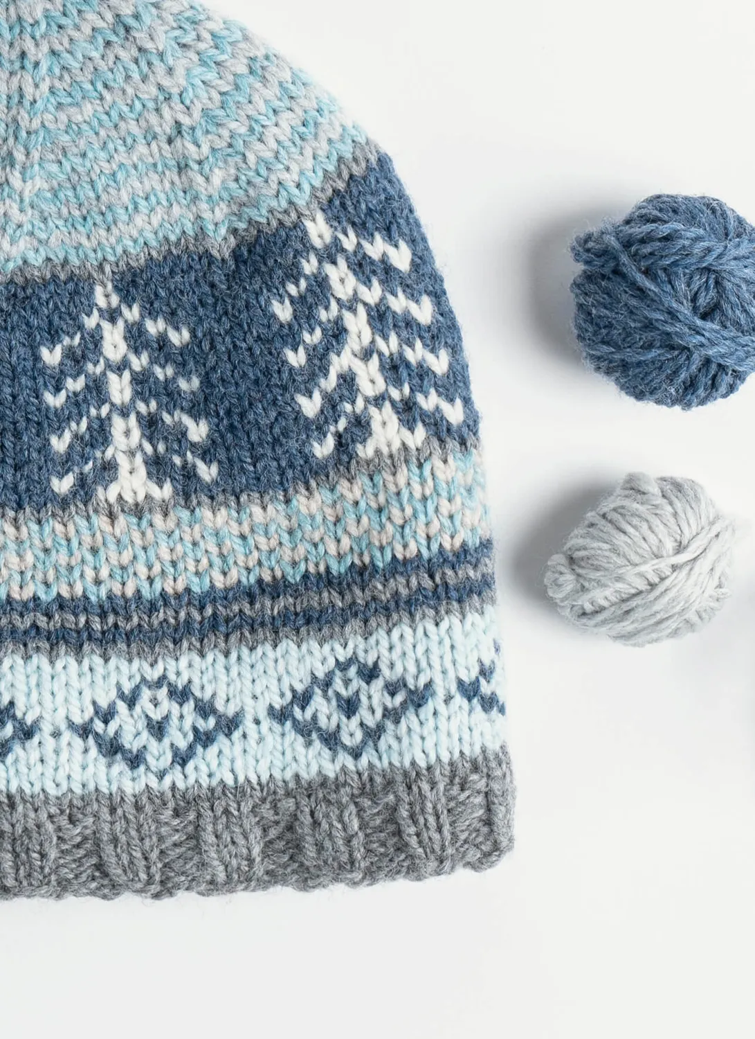 Blue Sky Fibers Winter Wonderland 202138 Strickanleitung Mütze