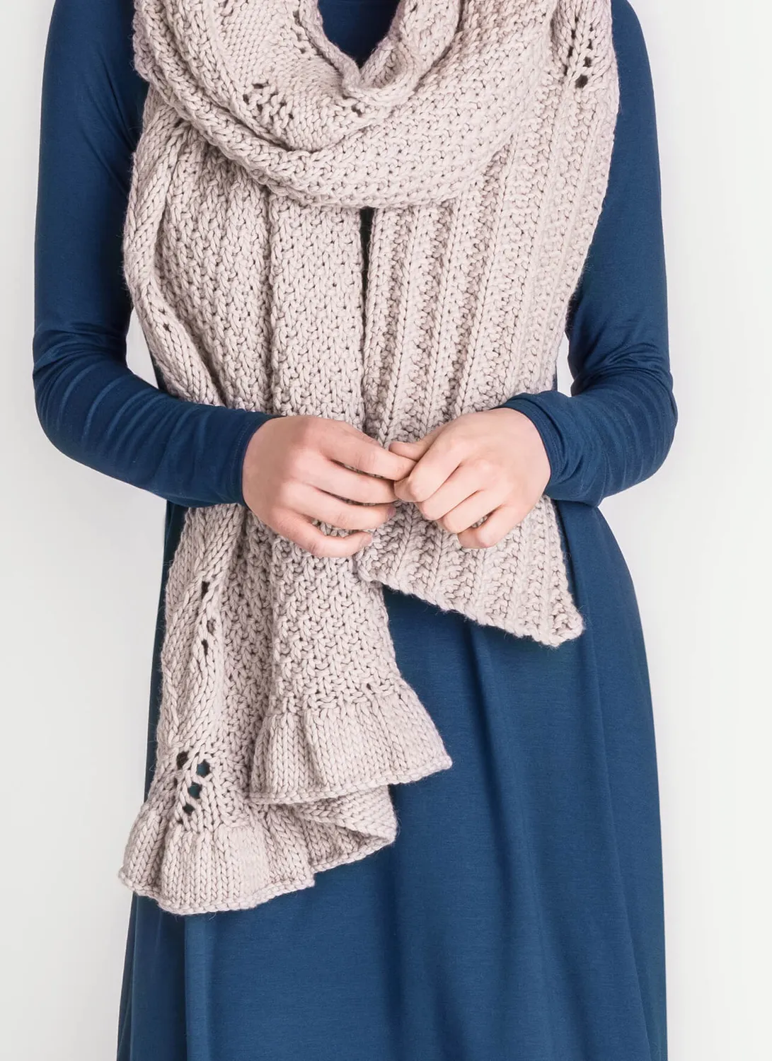 Blue Sky Fibers Classic Series Vining Wrap Strickanleitung Schal