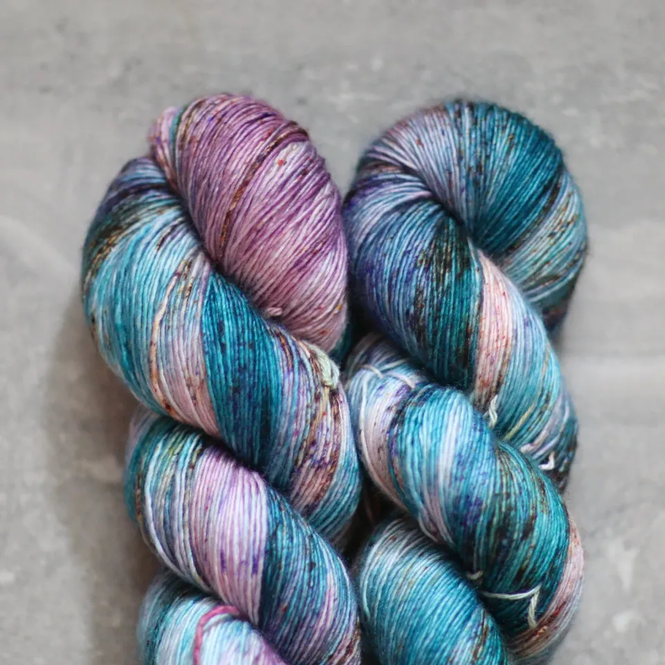 Madelinetosh Twist Light West Texas Sunset Sockengarn 384m