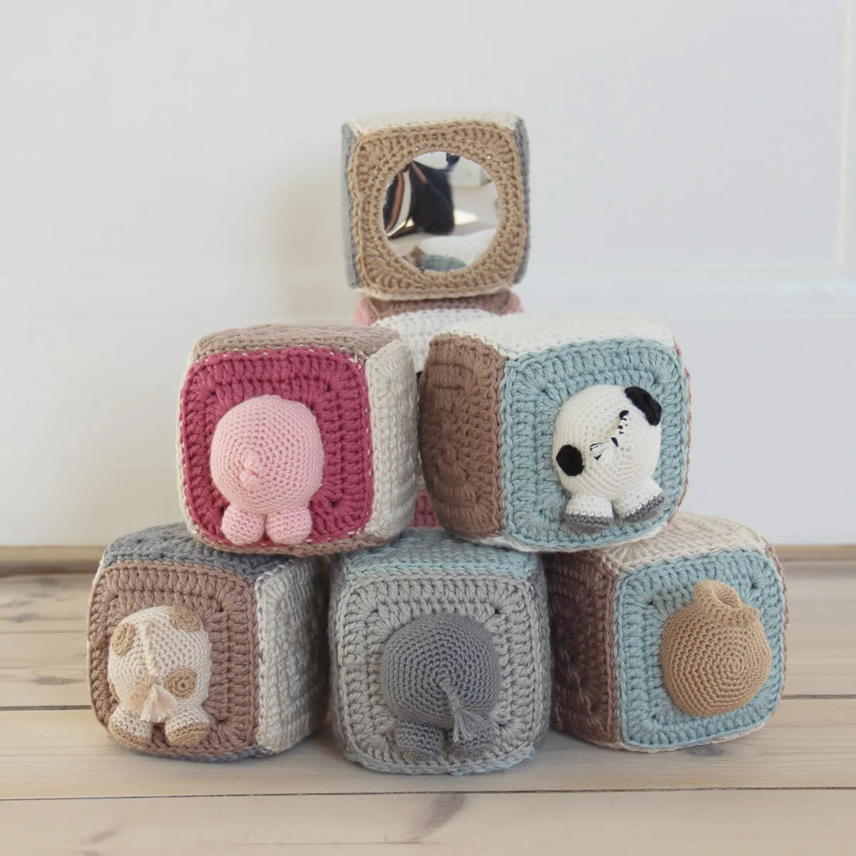 Go Handmade Stapelwürfel mit Tieren Häkelset 8 cm