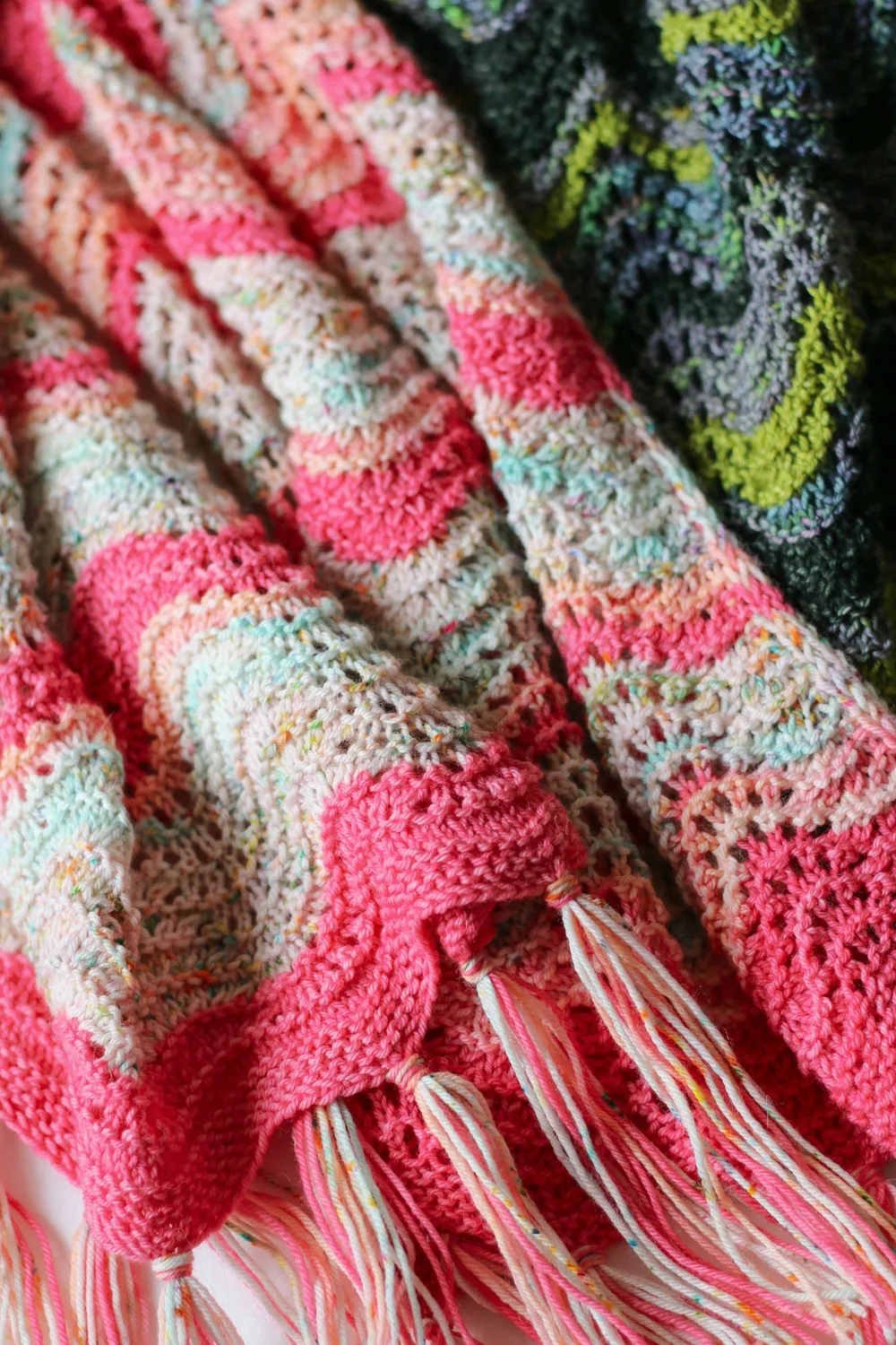 Madelinetosh Defying Gravity Strickanleitung PDF Stola Fächer
