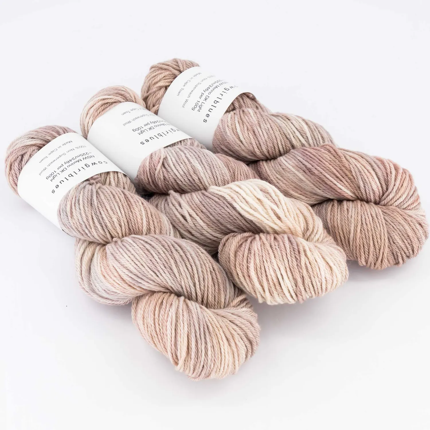 Cowgirlblues NSW Merino DK Wolle 100g Call Me Maybe