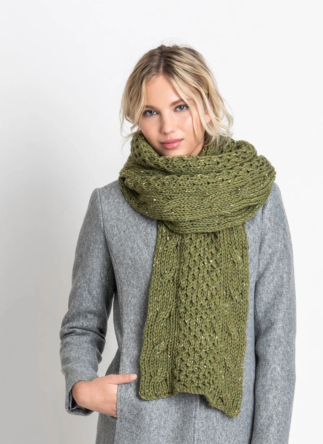 Blue Sky Fibers Urbana Scarf 202234 Strickanleitung Zopfschal