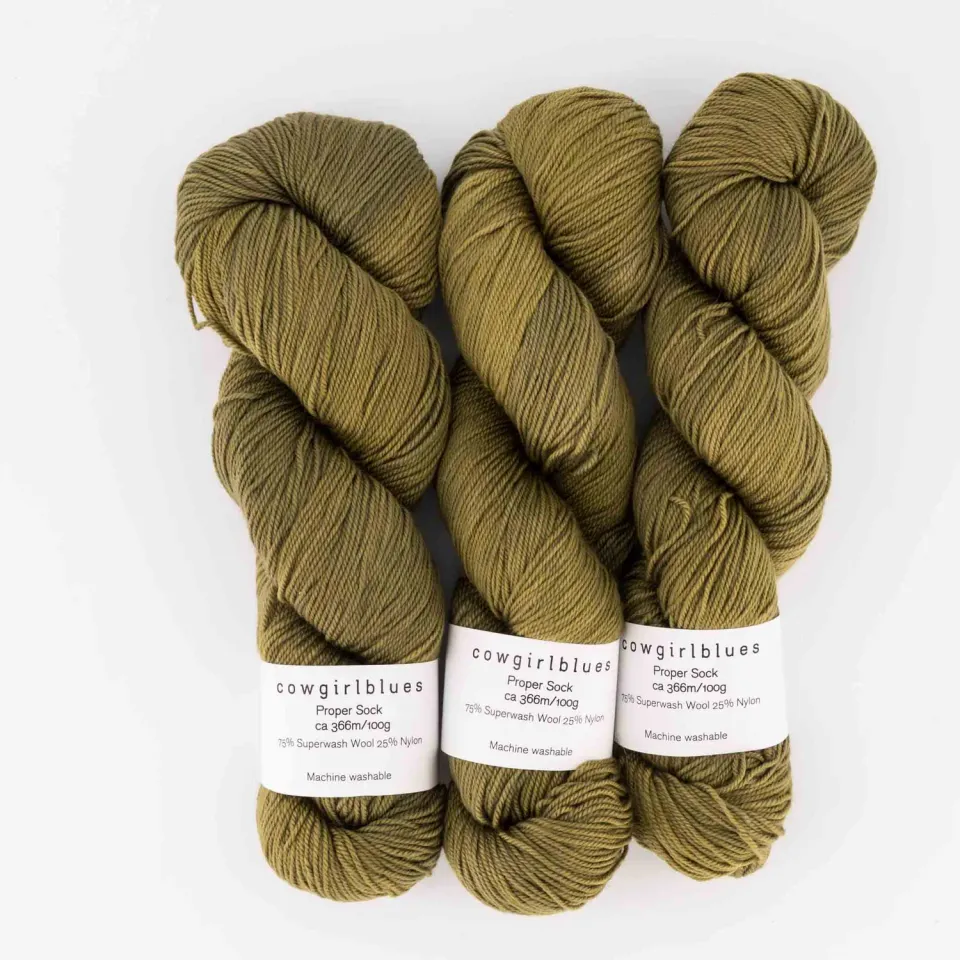 Cowgirlblues Proper Sock Olive Sockengarn handgefärbt