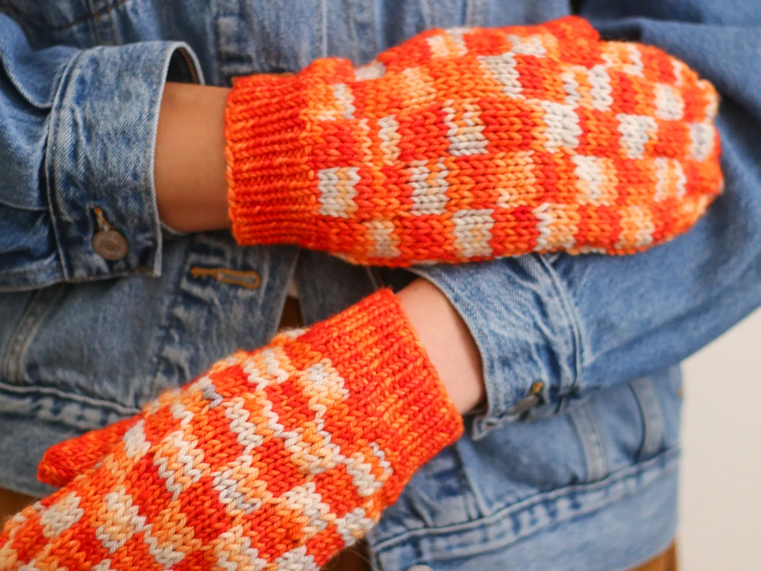 Madelinetosh Checkmate Mitts Strickanleitung PDF