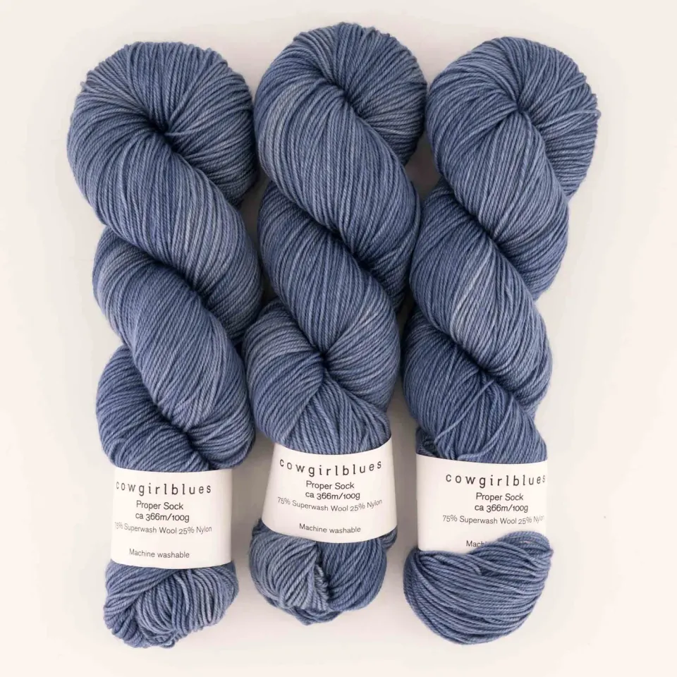 Cowgirlblues Proper Sock Airforce Sockenwolle blau