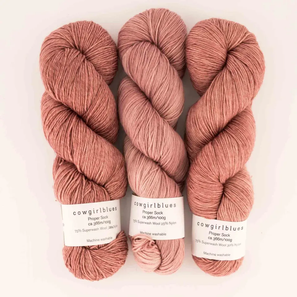 Cowgirlblues Proper Sock Faded Rose Sockenwolle