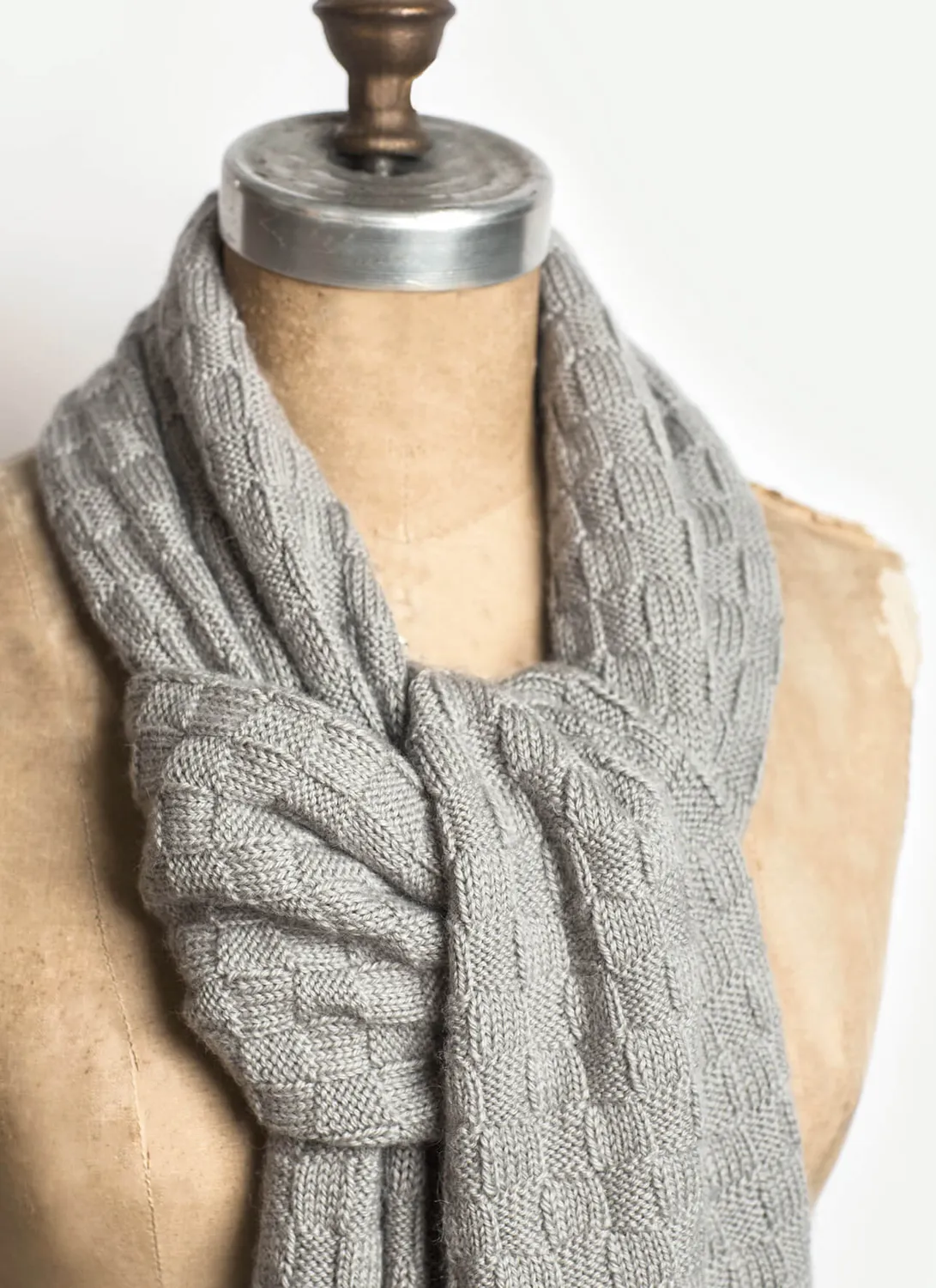 Blue Sky Fibers Classic Victoria Wrap Strickanleitung Royal Alpaka