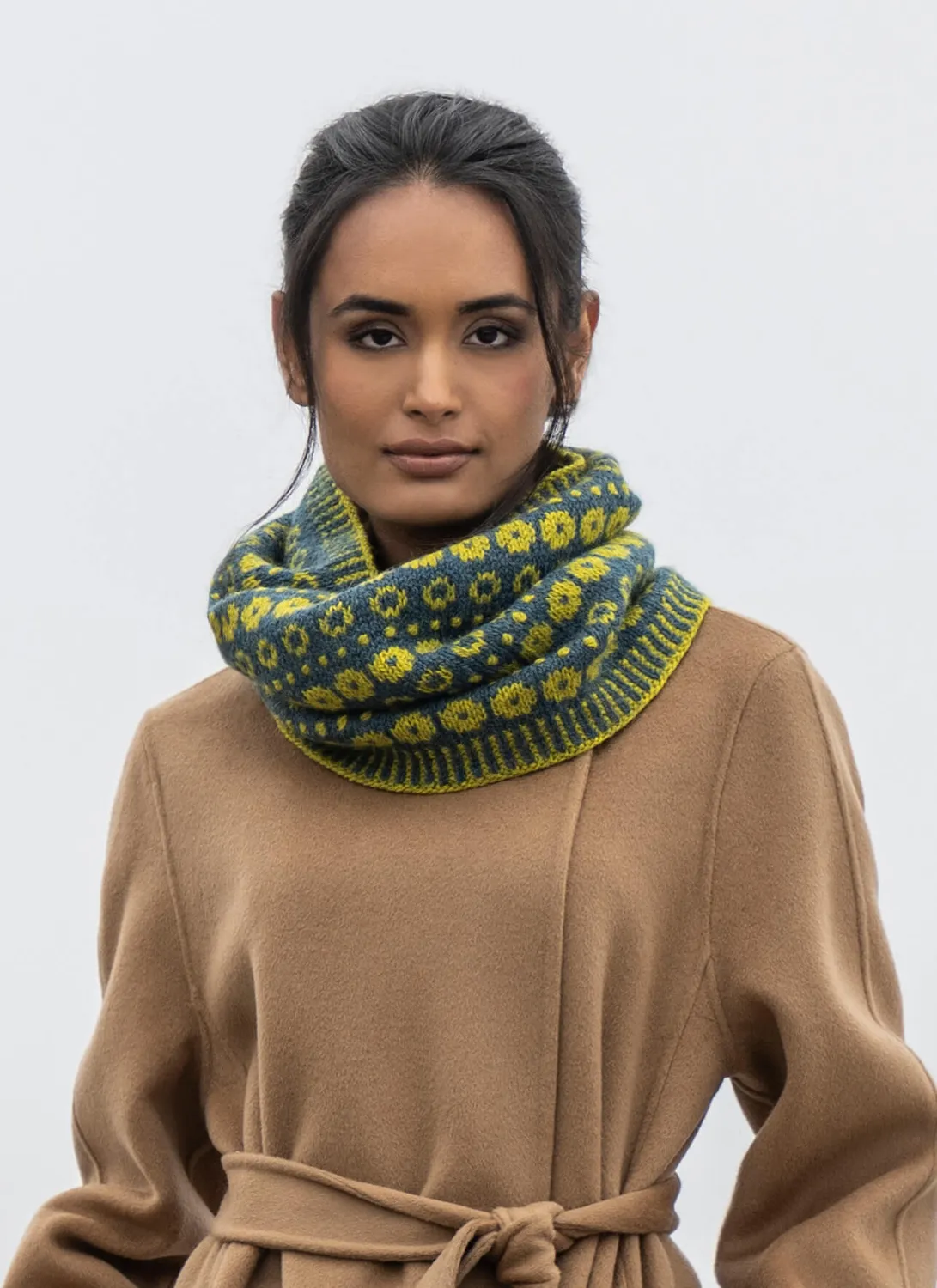 Blue Sky Fibers Orbital Cowl Strickanleitung Colorwork