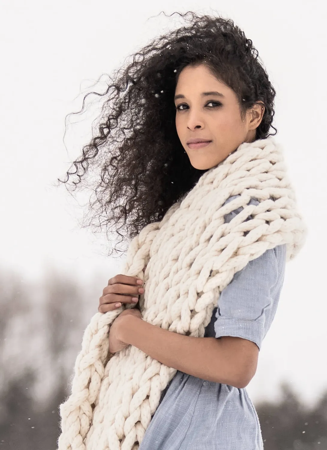 Blue Sky Fibers Arm Knit Wrap Strickanleitung Woolstok