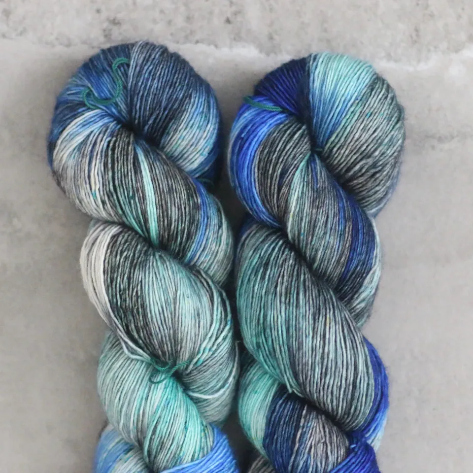 Madelinetosh Twist Light Escape Pod Sockengarn 384m robust