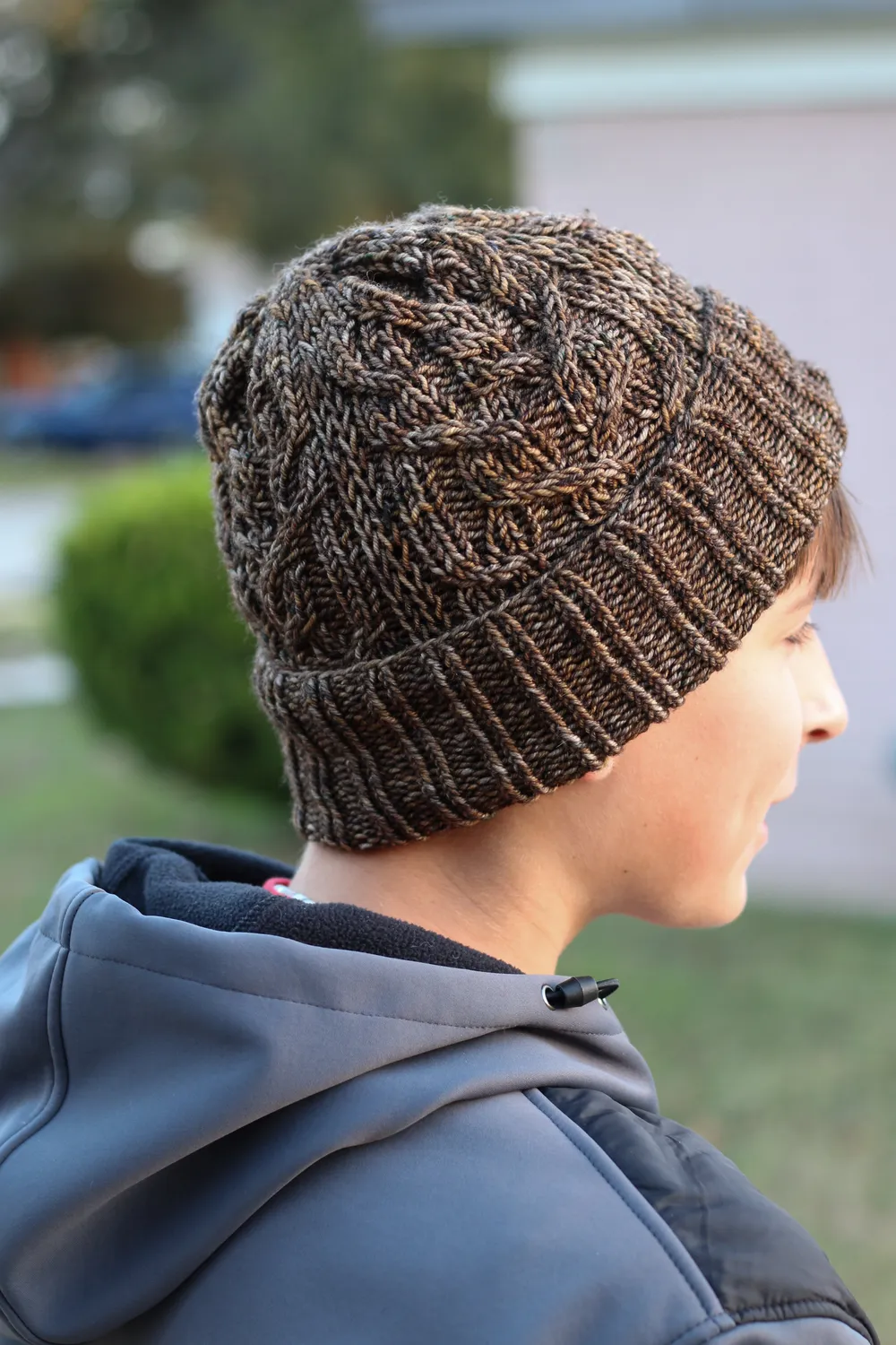 Madelinetosh Solo Hike Hat Strickanleitung PDF Zopfmütze