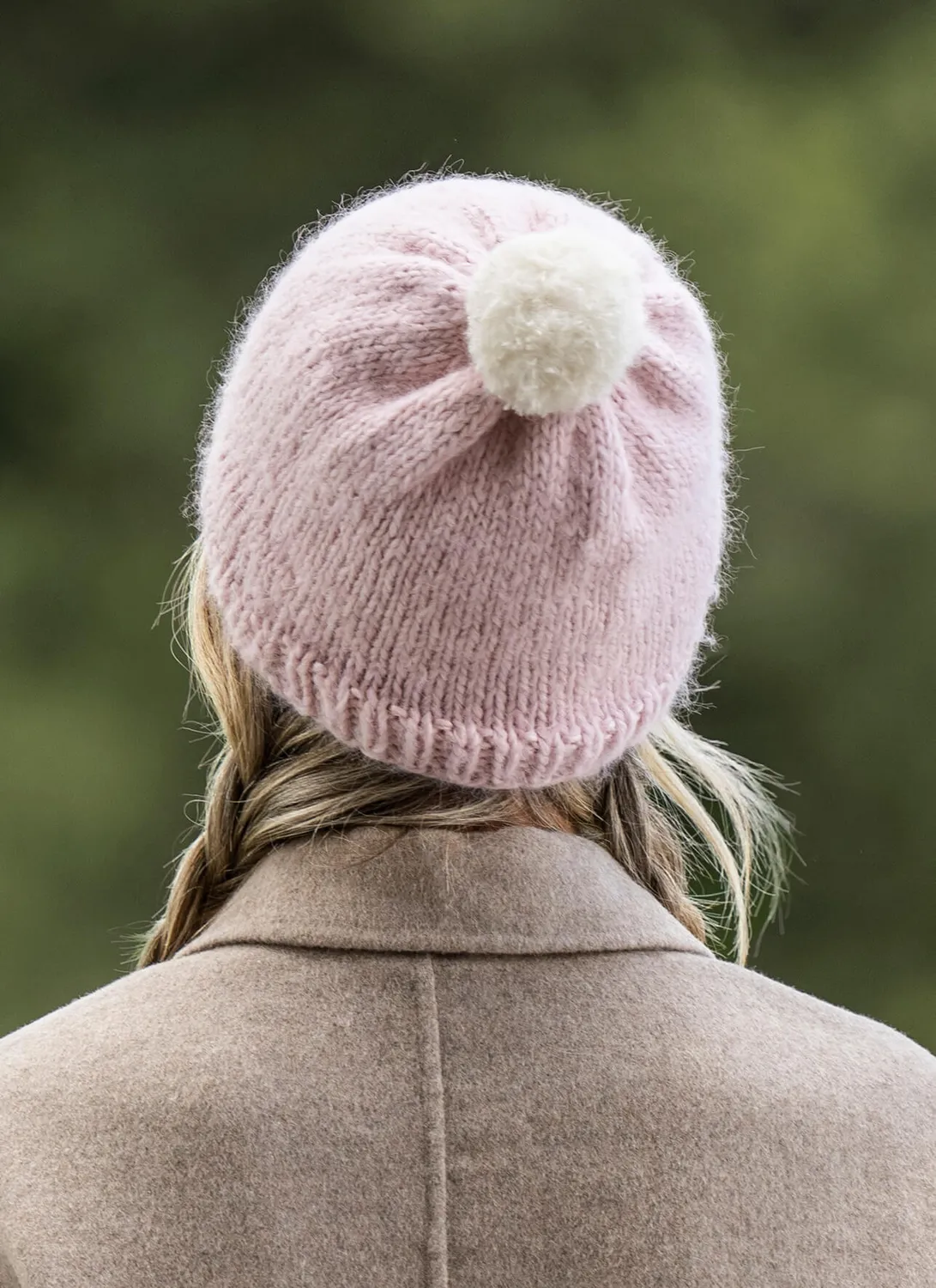 Blue Sky Fibers Glenburn Hat Strickanleitung Suri Flauschmütze