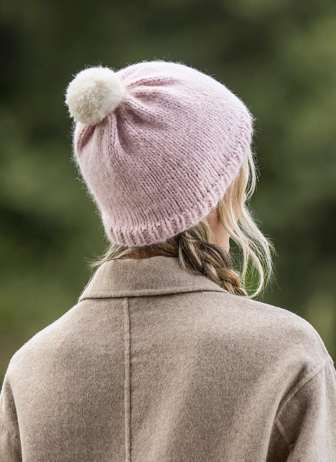 Blue Sky Fibers Glenburn Hat Strickanleitung Suri Flauschmütze