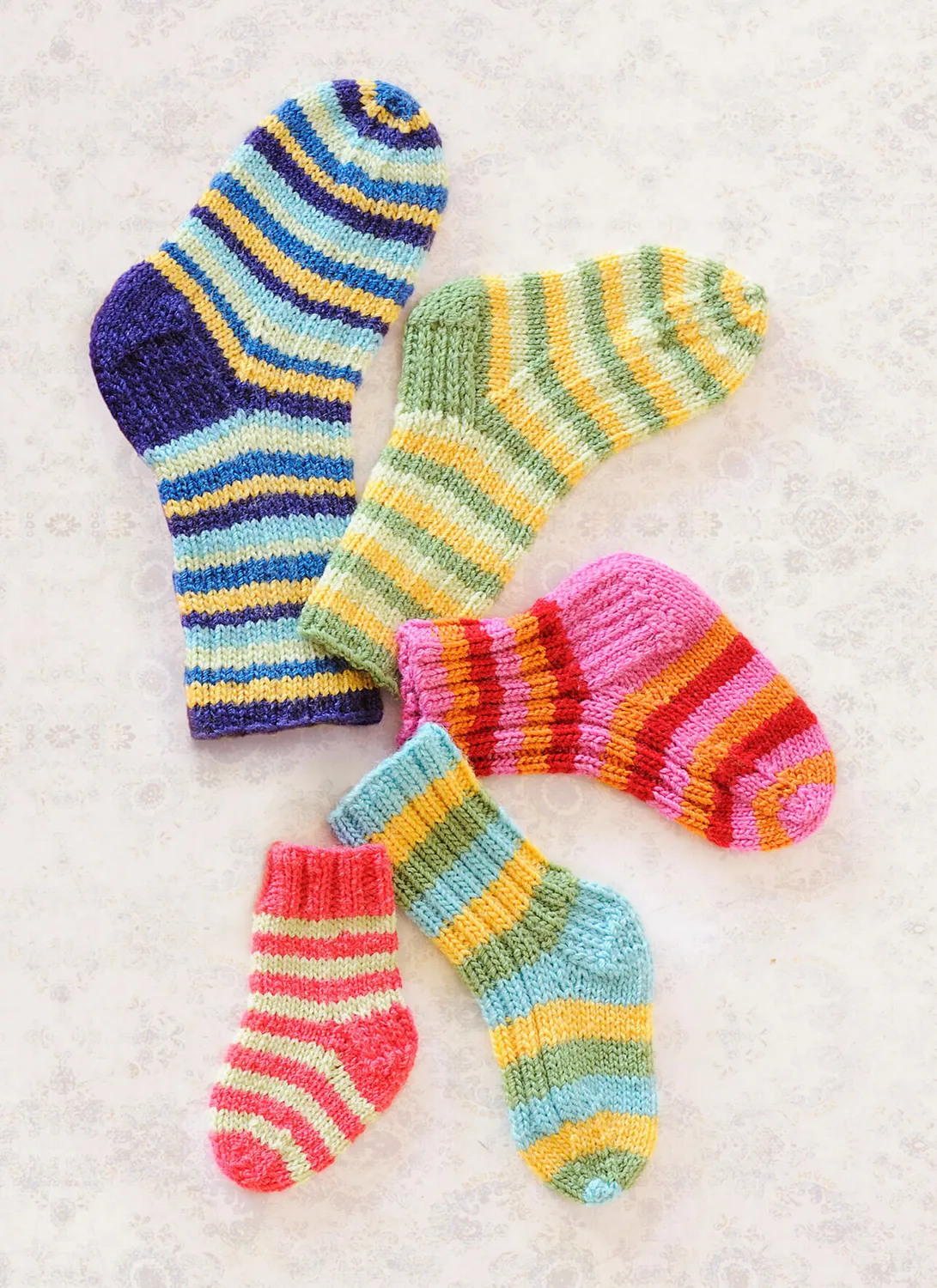 Blue Sky Fibers Classic Series Lots o Socks Strickanleitung 9810 Socken