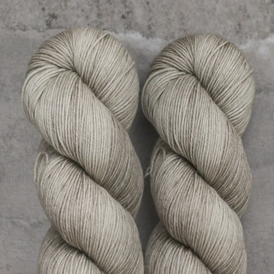 Madelinetosh Woolcycle Sport Ghost Wolle 300m Upcycled