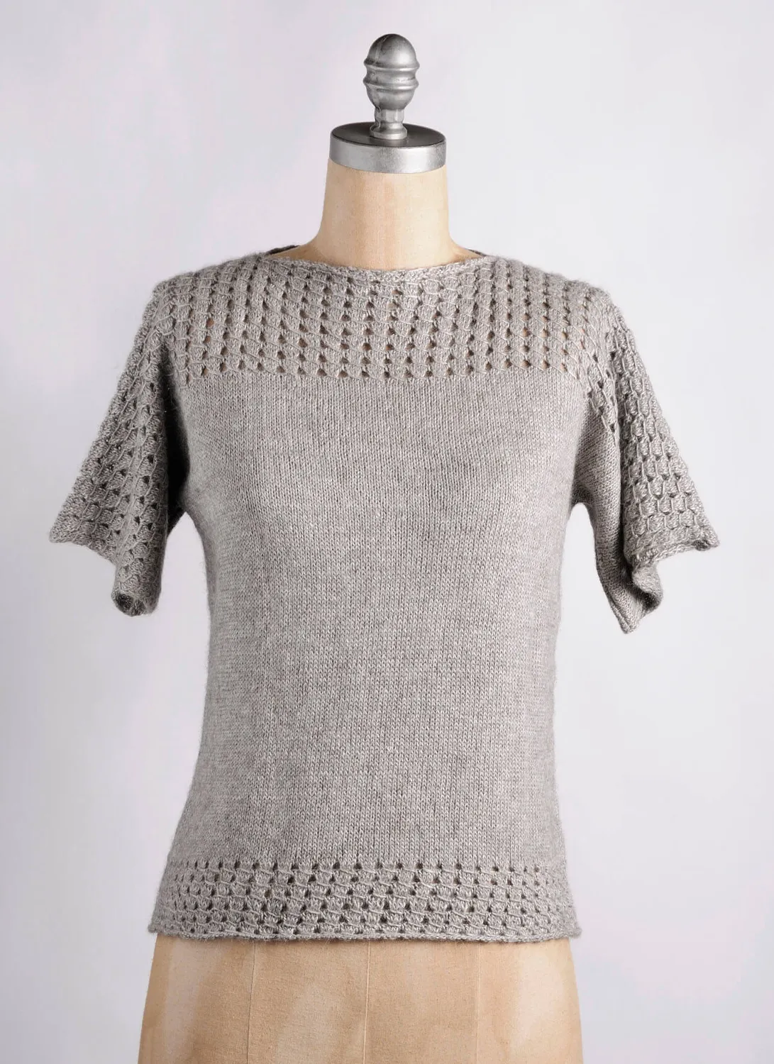 Blue Sky Fibers Classic Series Smock Top ST2 Strickanleitung Pullover