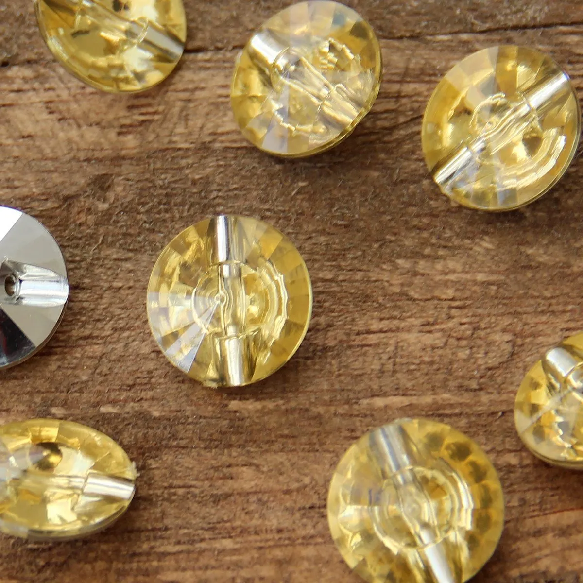 Go Handmade Cocktail Perlen 18 mm Tunnel 8 Stück Glitzer