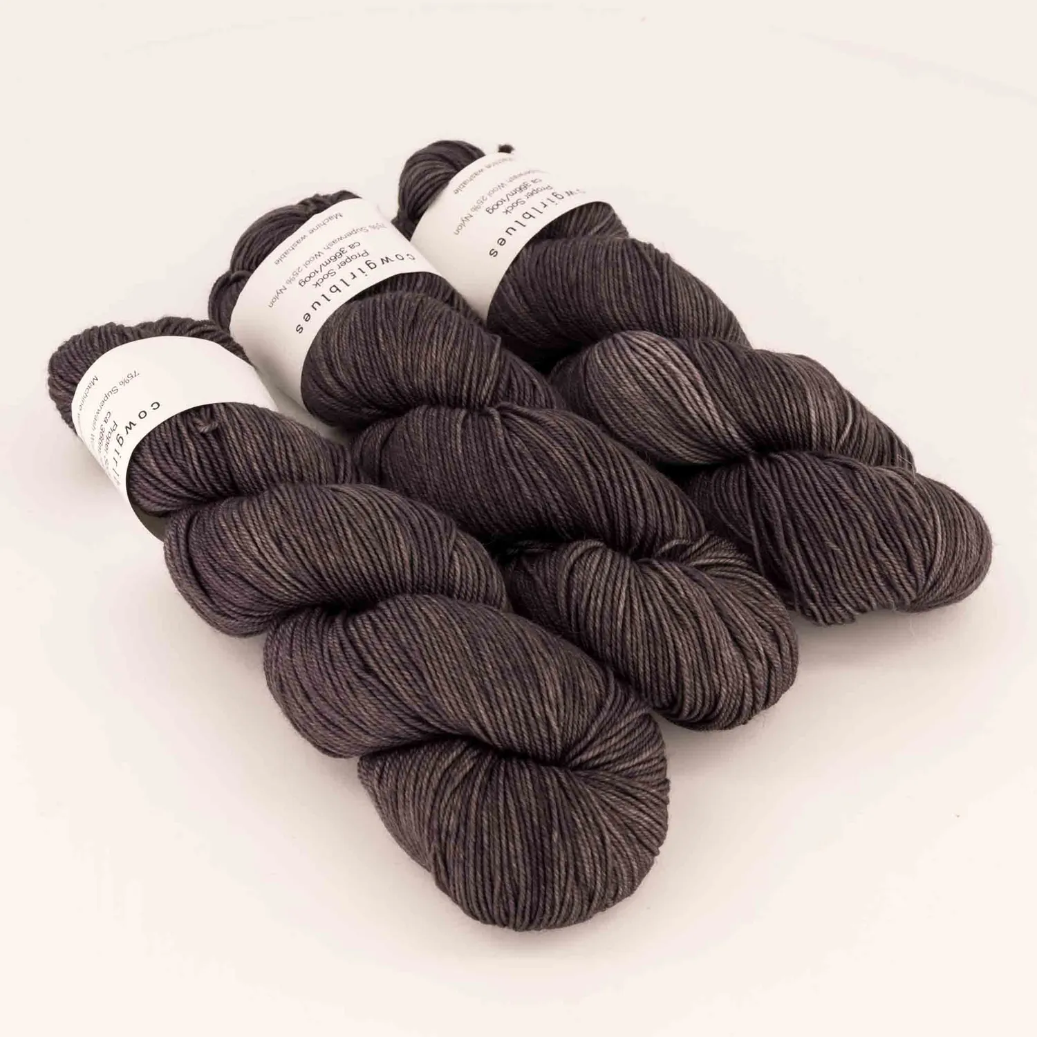 Cowgirlblues Proper Sock Charcoal Sockenwolle dunkel
