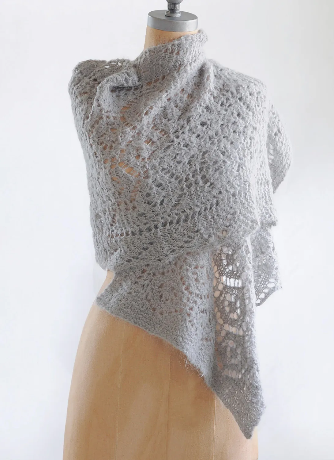 Blue Sky Fibers Classic Series Brushed Suri Wrap Strickanleitung Lace