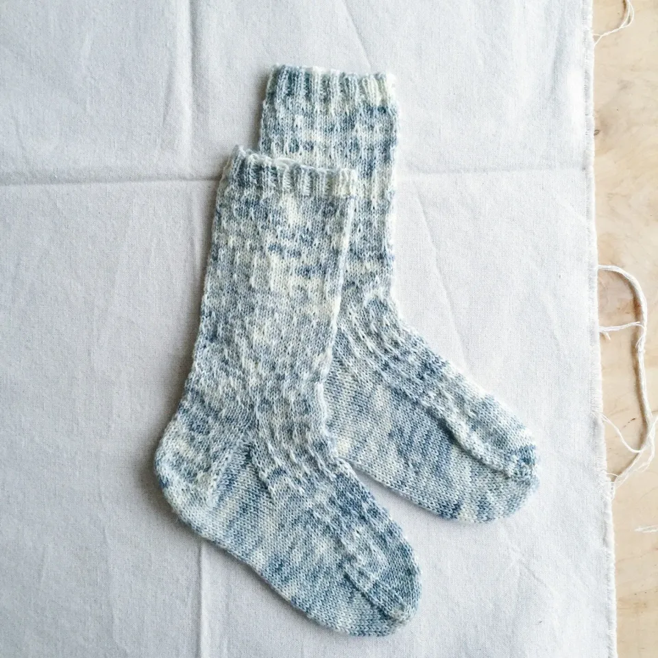 Madelinetosh Slippery Socks Strickanleitung Socken PDF