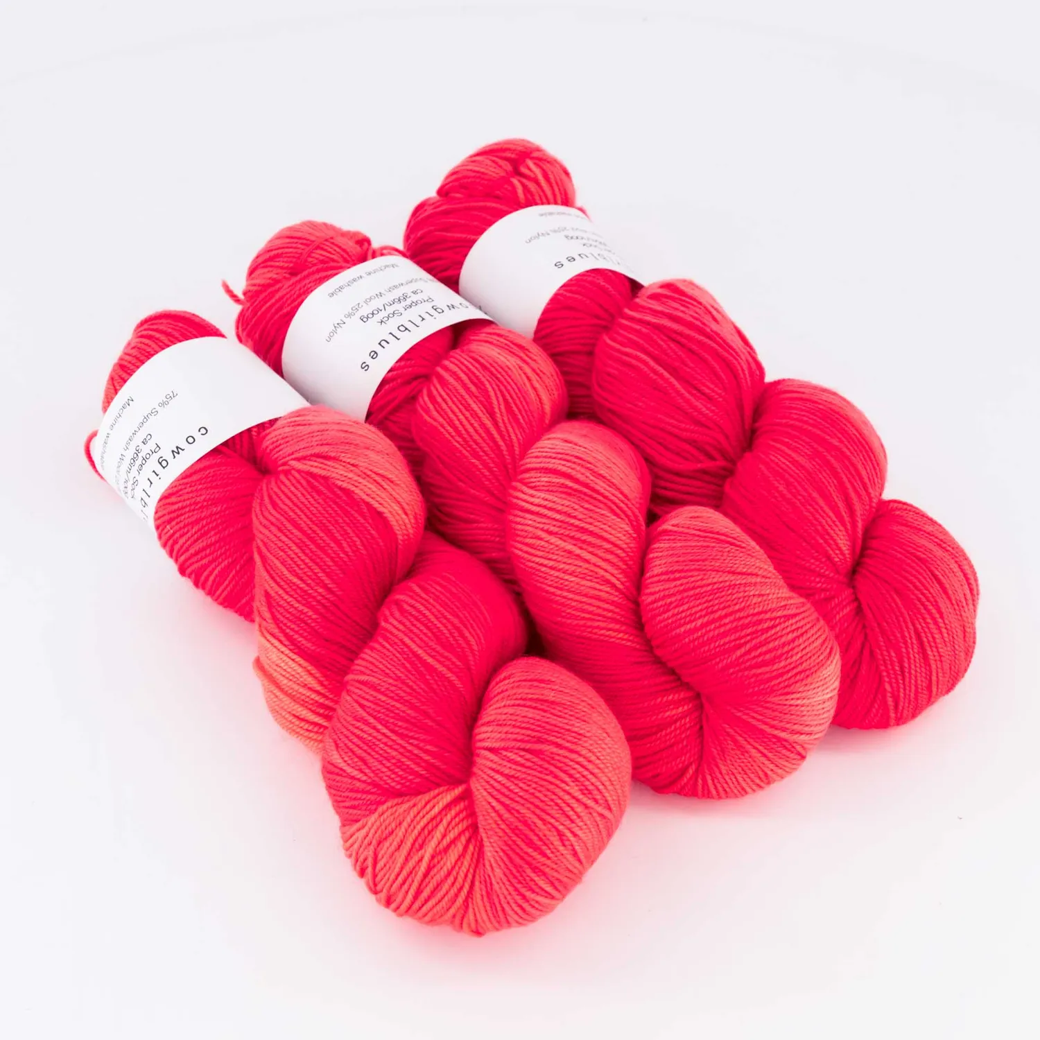 Cowgirlblues Proper Sock Sockenwolle 100g Lipstick rot