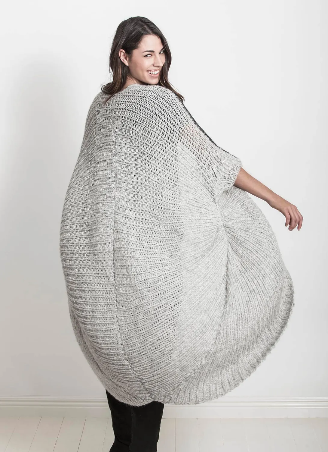 Blue Sky Fibers Cold Spring Cocoon Jacke Strickanleitung Oversize