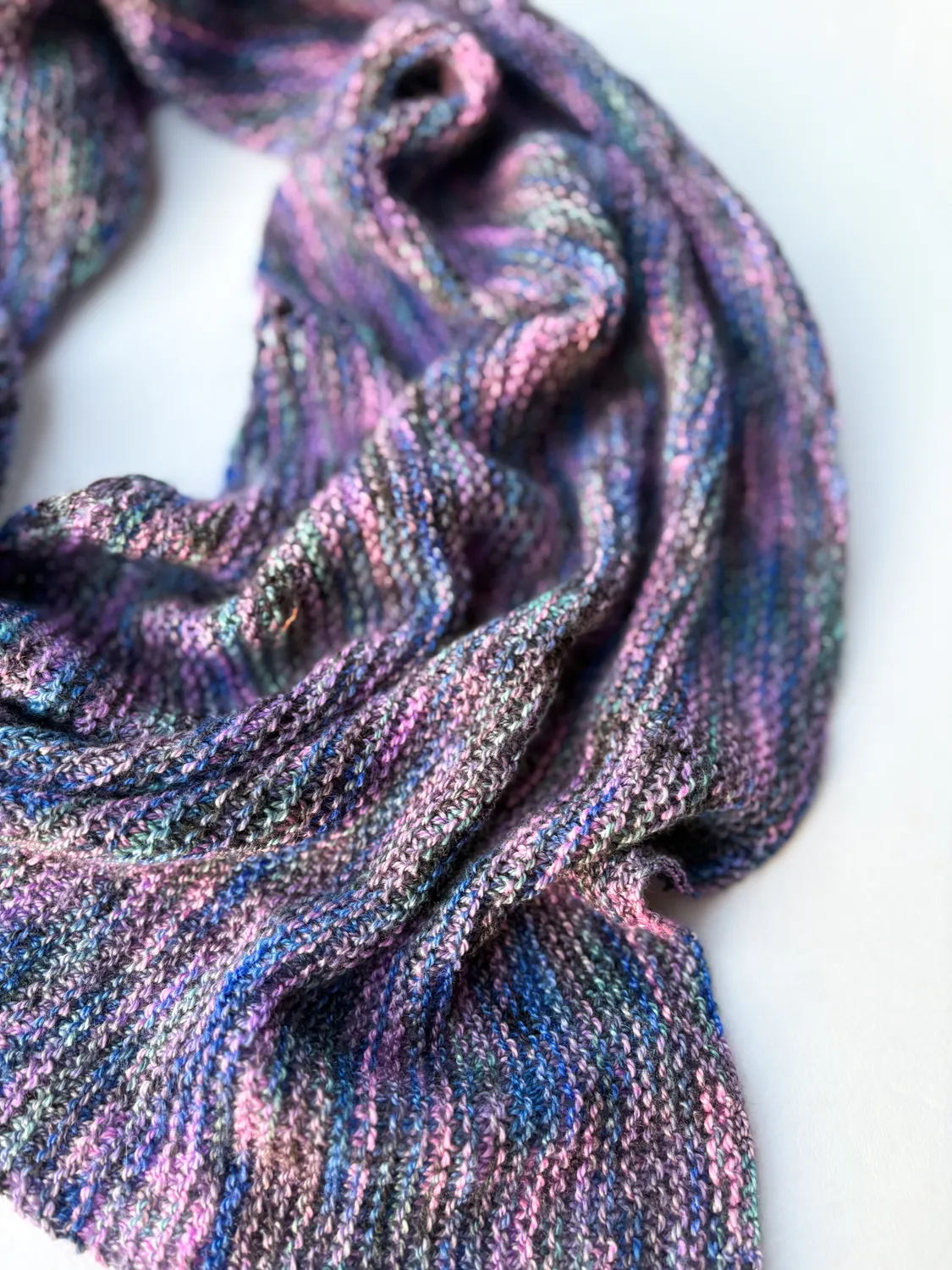 Madelinetosh Envoy Kit Gosia Tuch Strickset Seide-Merino