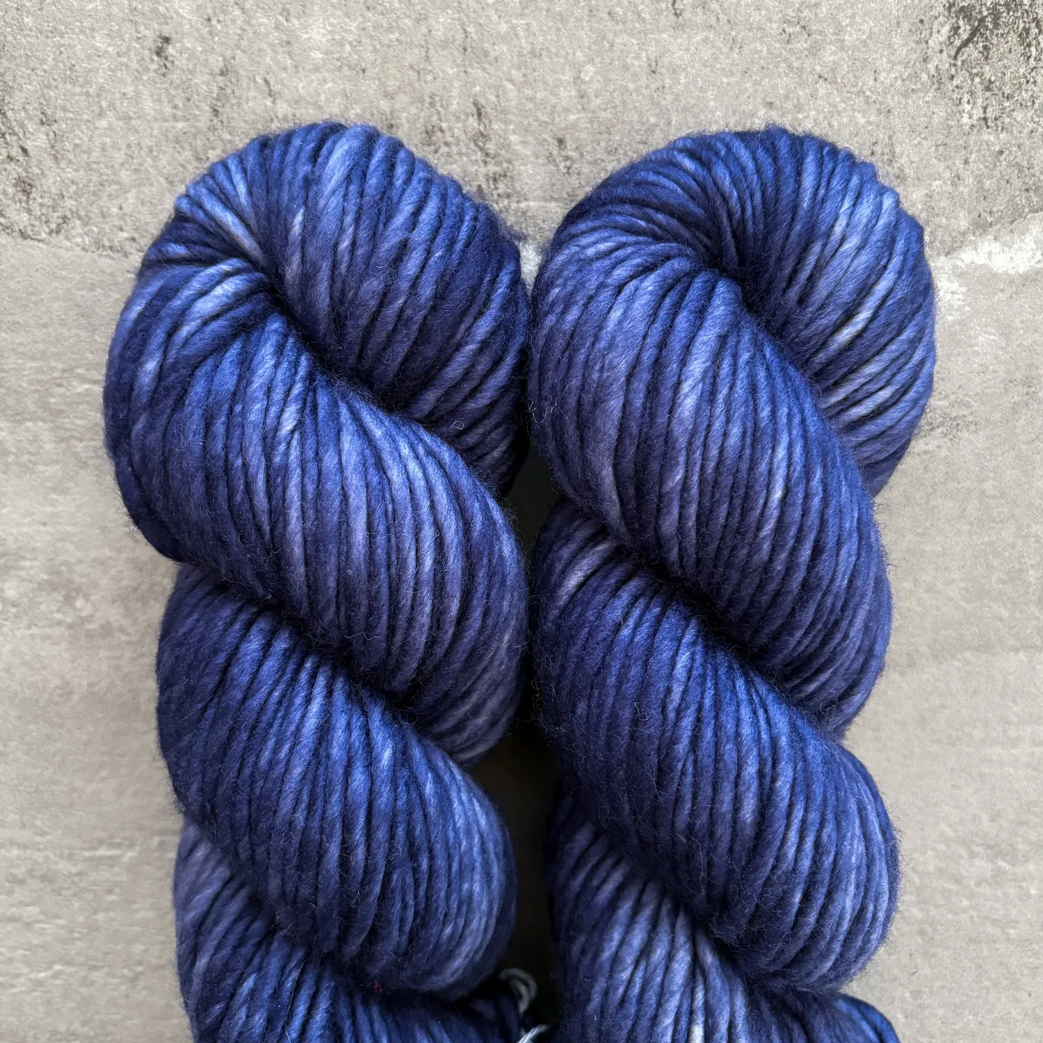 Madelinetosh Biggie Ceremony Wolle Super Bulky 82m