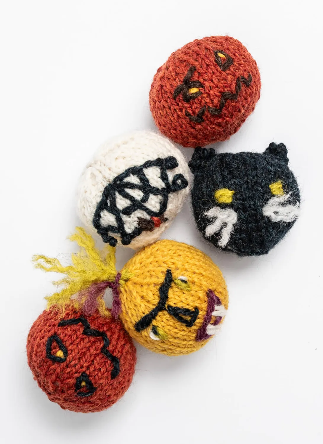 Blue Sky Fibers Fright & Delight Baubles Strickdeko bunt
