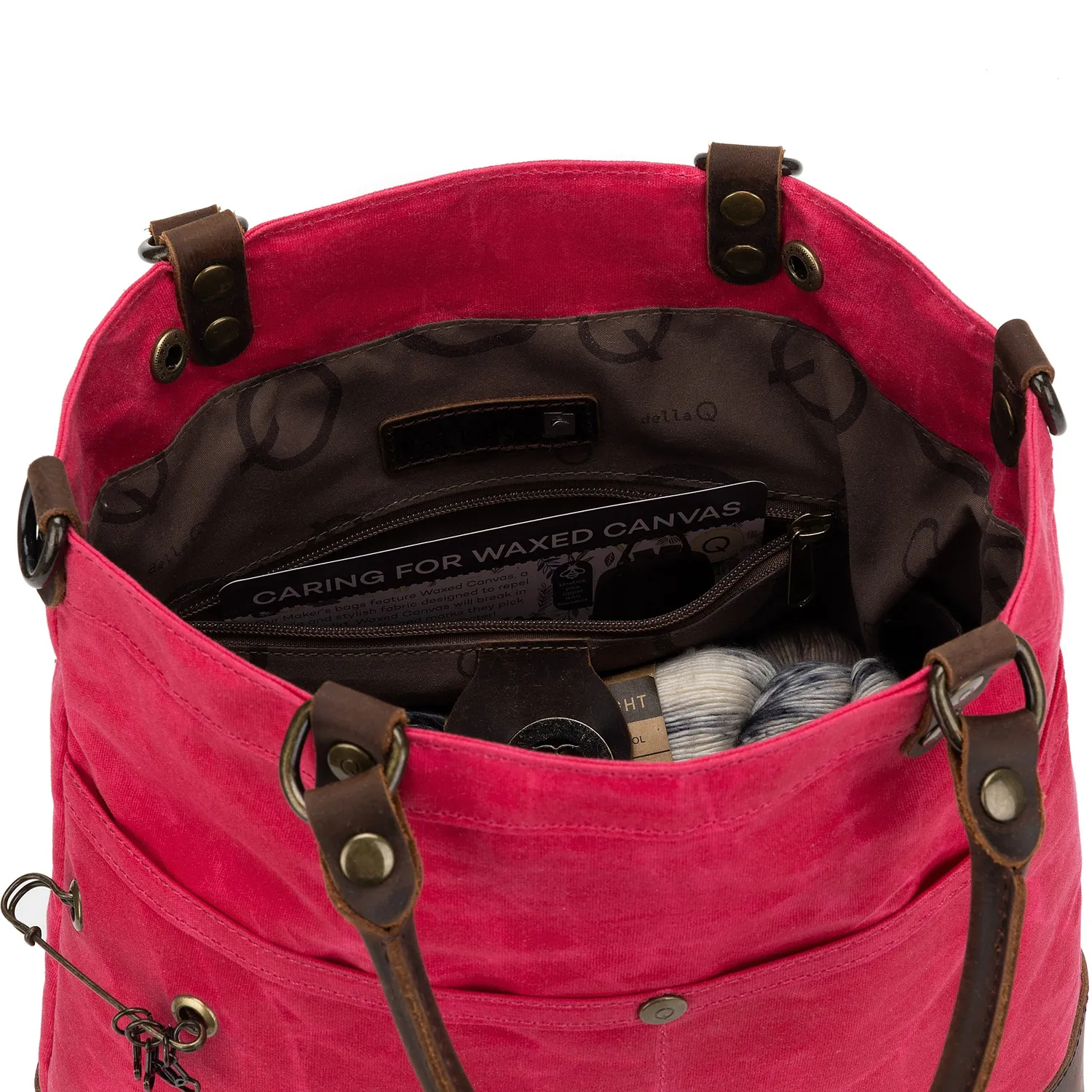 della Q Maker's Canvas Tote Vivid Rose Stricktasche Leder